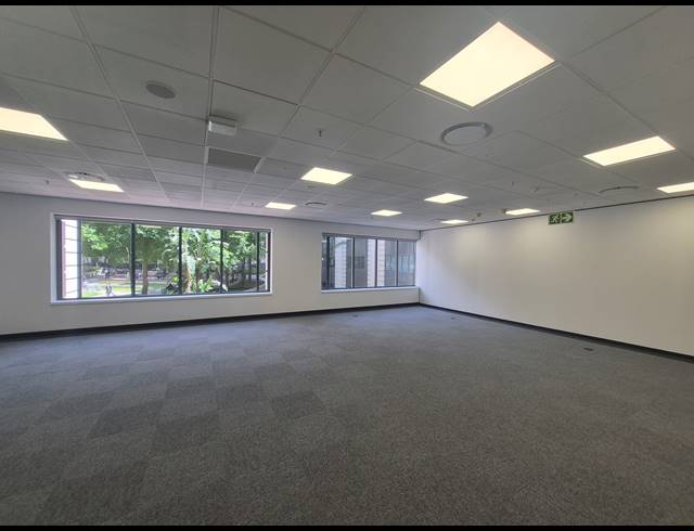100M² OFFICE TO LET IN SANDTON CENTRAL